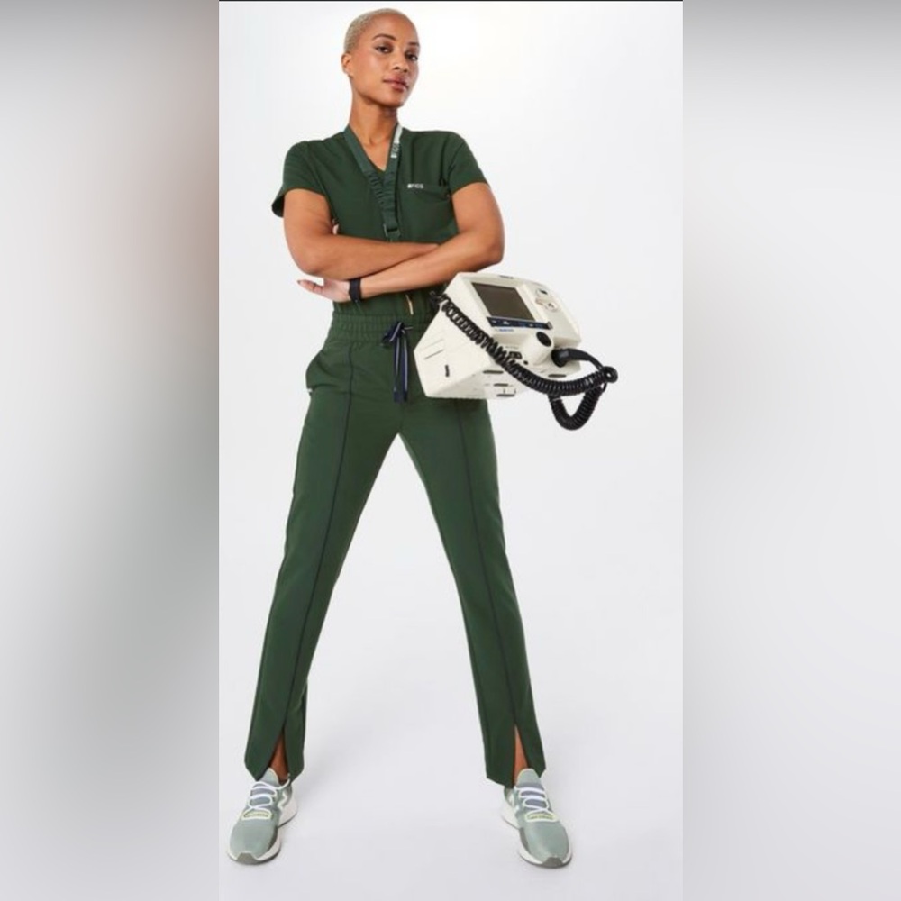 Women’s British Racing Green Lira Split Hem- Scrub pants